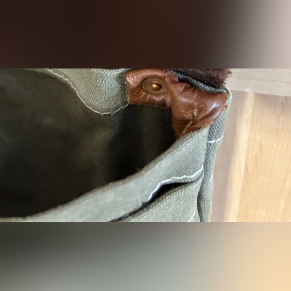 Orox Crossbody Satchel - Picture 4 of 15